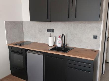 Pronájem bytu, 1+kk, 30 m²