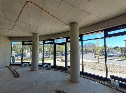 Prodej obchodní prostor, 84 m²