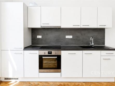 Pronájem bytu, 2+1, 87 m²