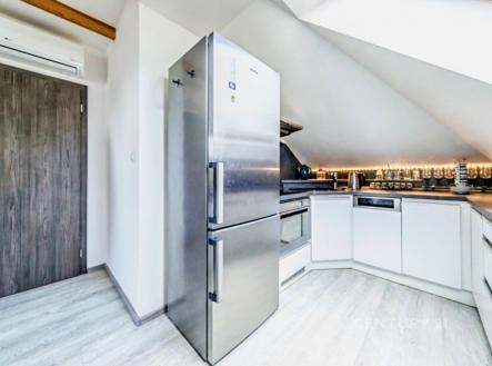 Pronájem bytu, 2+kk, 50 m²