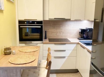 Pronájem bytu, 2+1, 39 m²