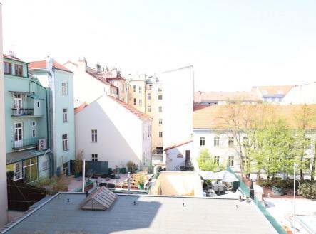 Pronájem bytu, 3+kk, 79 m²
