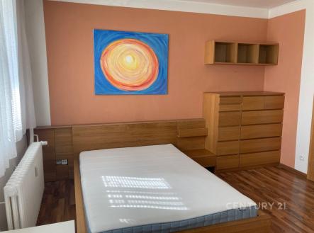 Pronájem bytu, 1+kk, 34 m²