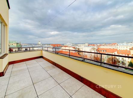 Pronájem bytu, 2+kk, 60 m²