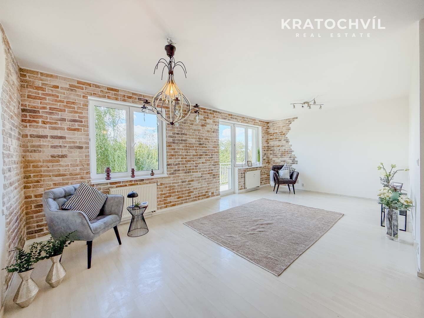 Prodej světlého bytu 3+kk, 61m2 + balkon 5 m2 – Vestec u Prahy (Praha-západ)