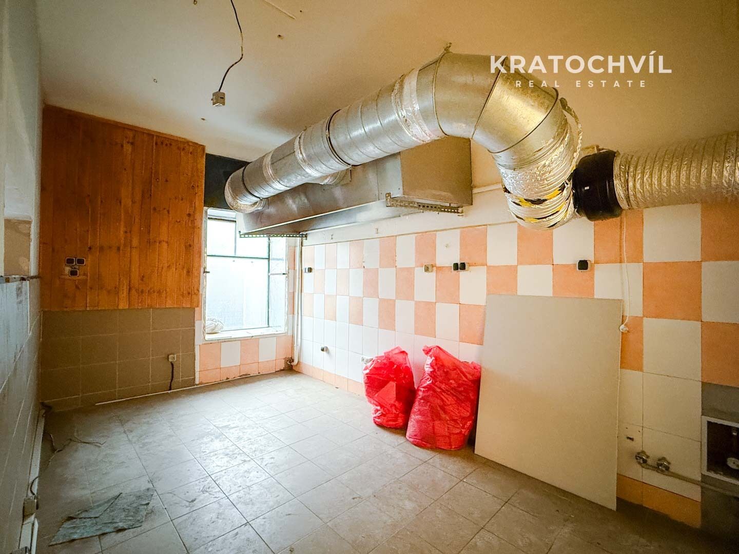 Pronájem nebytového prostoru 44 m² – centrum Kolína