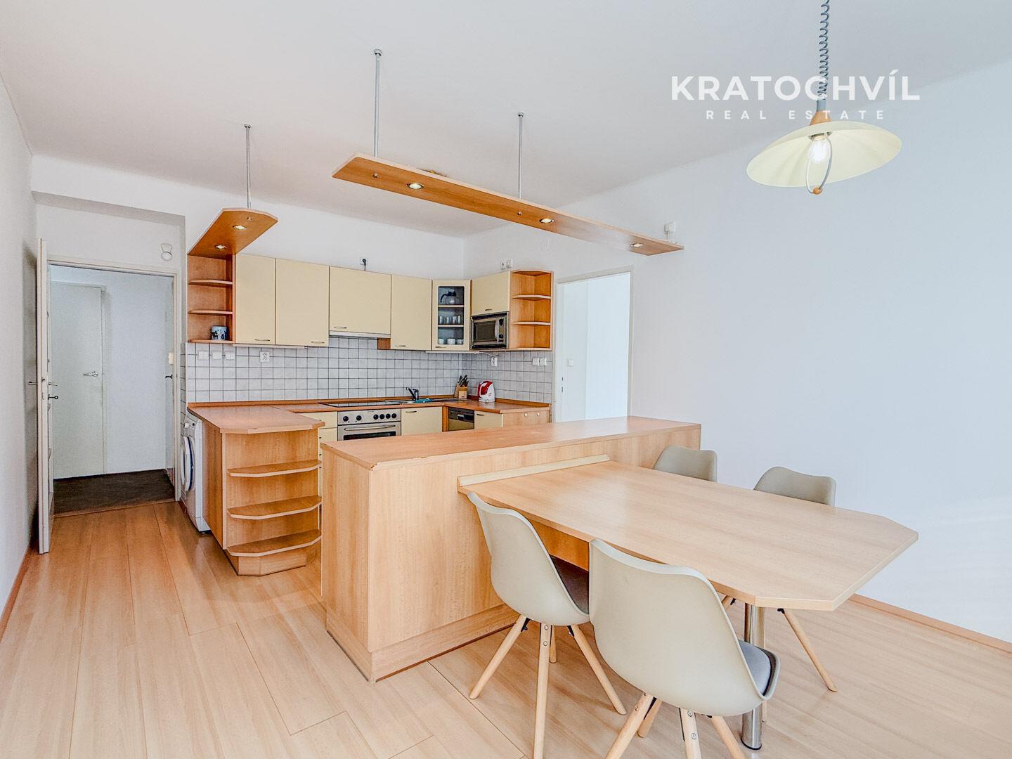 Pronájem světlého bytu 1+1 s balkonem, 53 m² – Praha 4, Pankrác