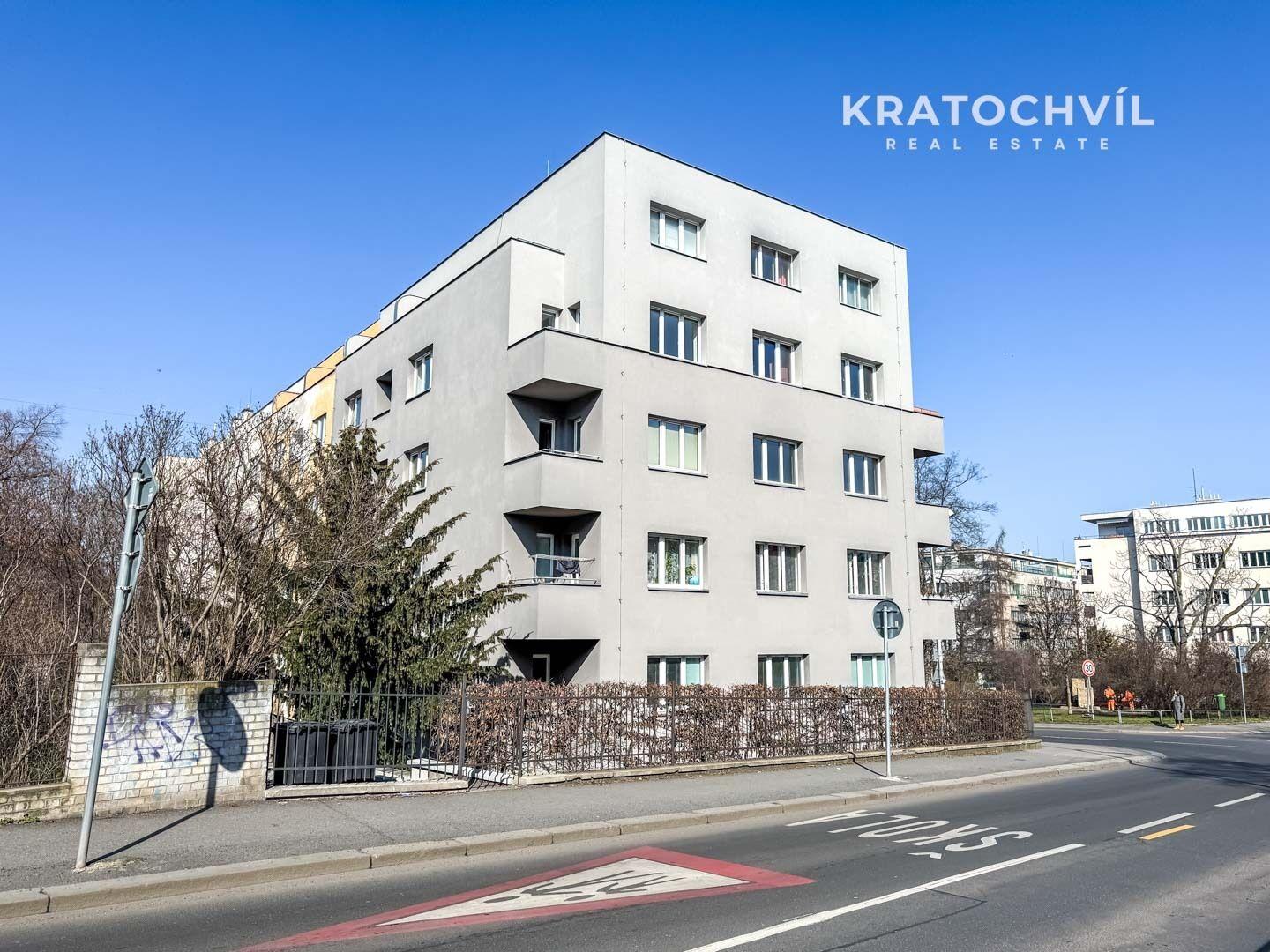 Pronájem světlého bytu 1+1 s balkonem, 53 m² – Praha 4, Pankrác