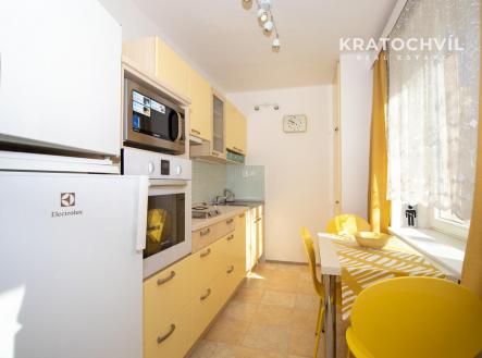 Pronájem bytu, 2+1, 52 m²