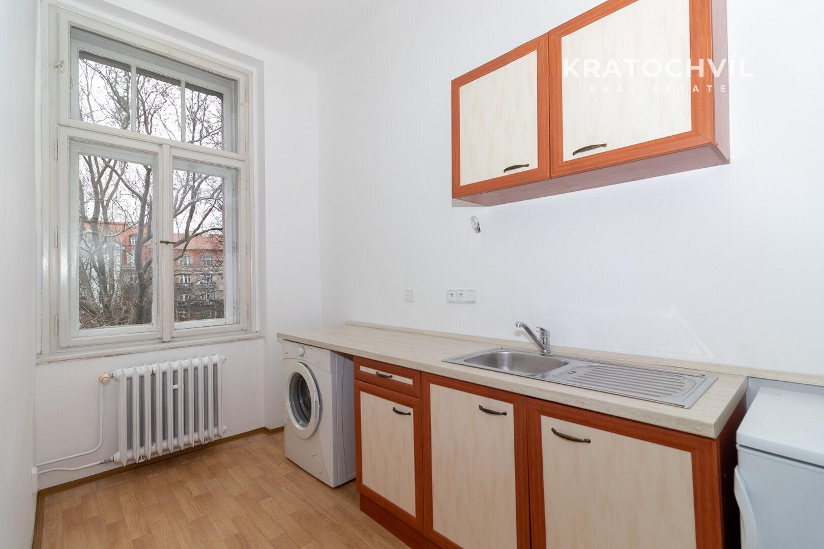 Pronájem bytu 1+kk, 26 m², po rekonstrukci, Praha 6 – Hradčanská