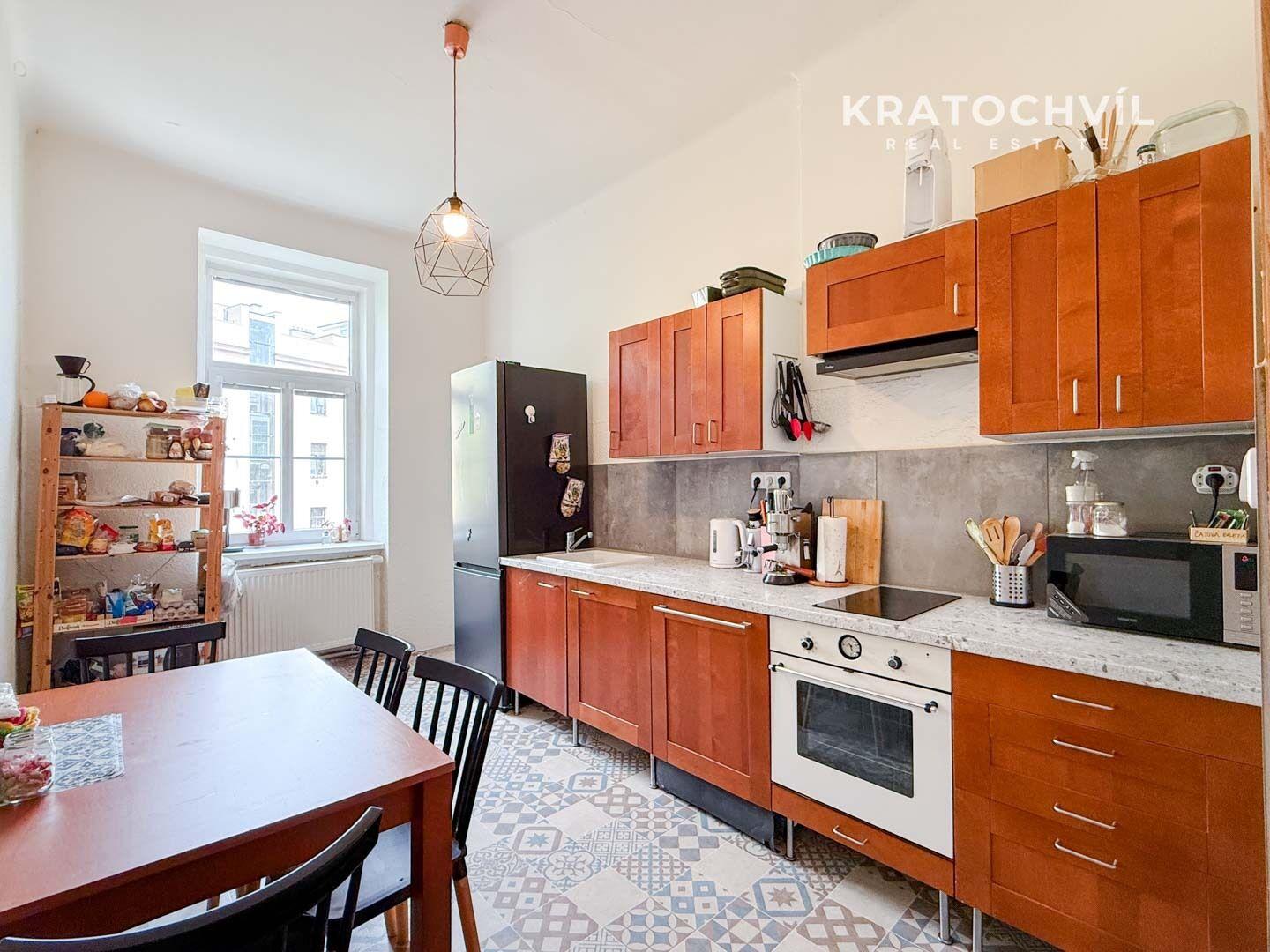 Prostorný byt 3+1 (115 m²) s vysokými stropy, Brno – Veveří, ul. Údolní