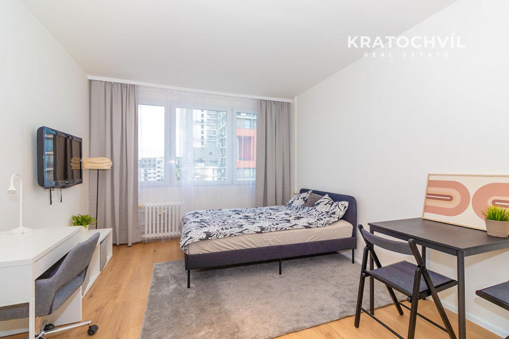 Byt 1+kk po kompletní rekonstrukci – Praha 10, Malešice