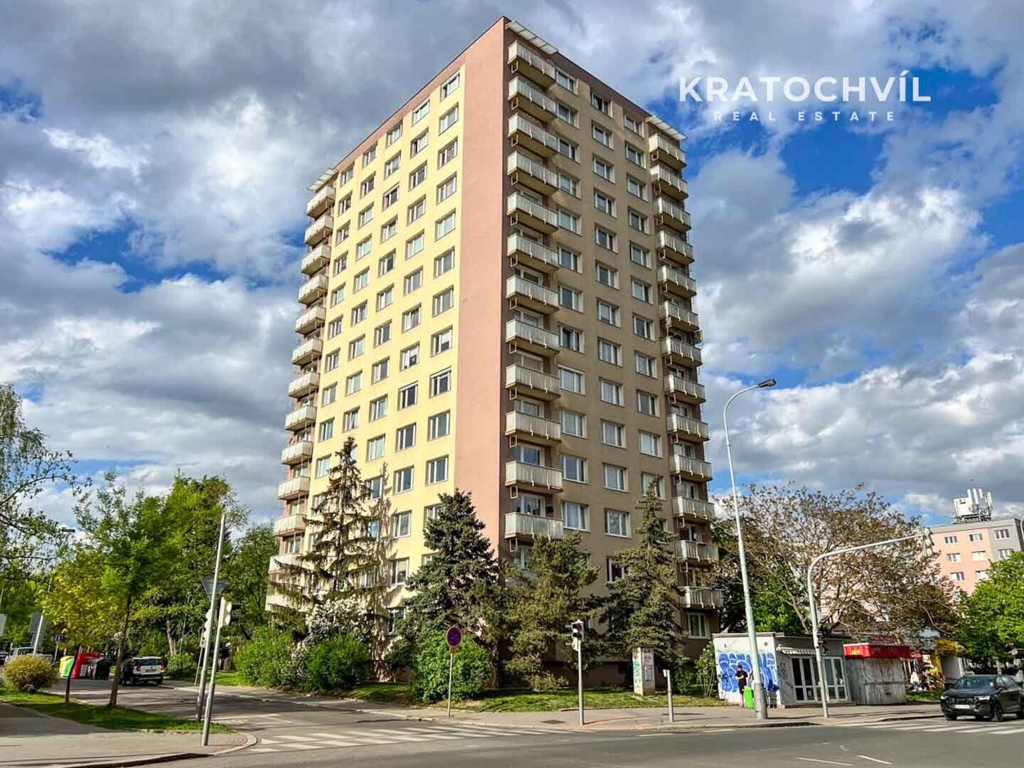 Byt 1+kk po kompletní rekonstrukci – Praha 10, Malešice