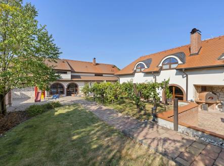 Prodej hotel, 1 000 m²