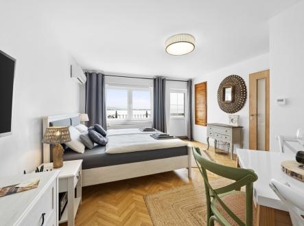 Pronájem bytu, 2+kk, 40 m²