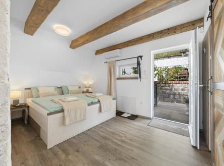 Pronájem bytu, 1+kk, 30 m²