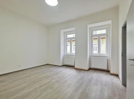 Pronájem bytu, 1+1, 38 m²