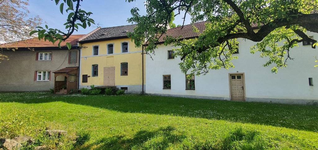 Želechovice nad Dřevnicí Polepilův mlýn - RD 5+1,soubor budov, koryto potoka, stodola, 