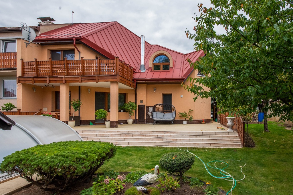 Prodej RD s bazénem